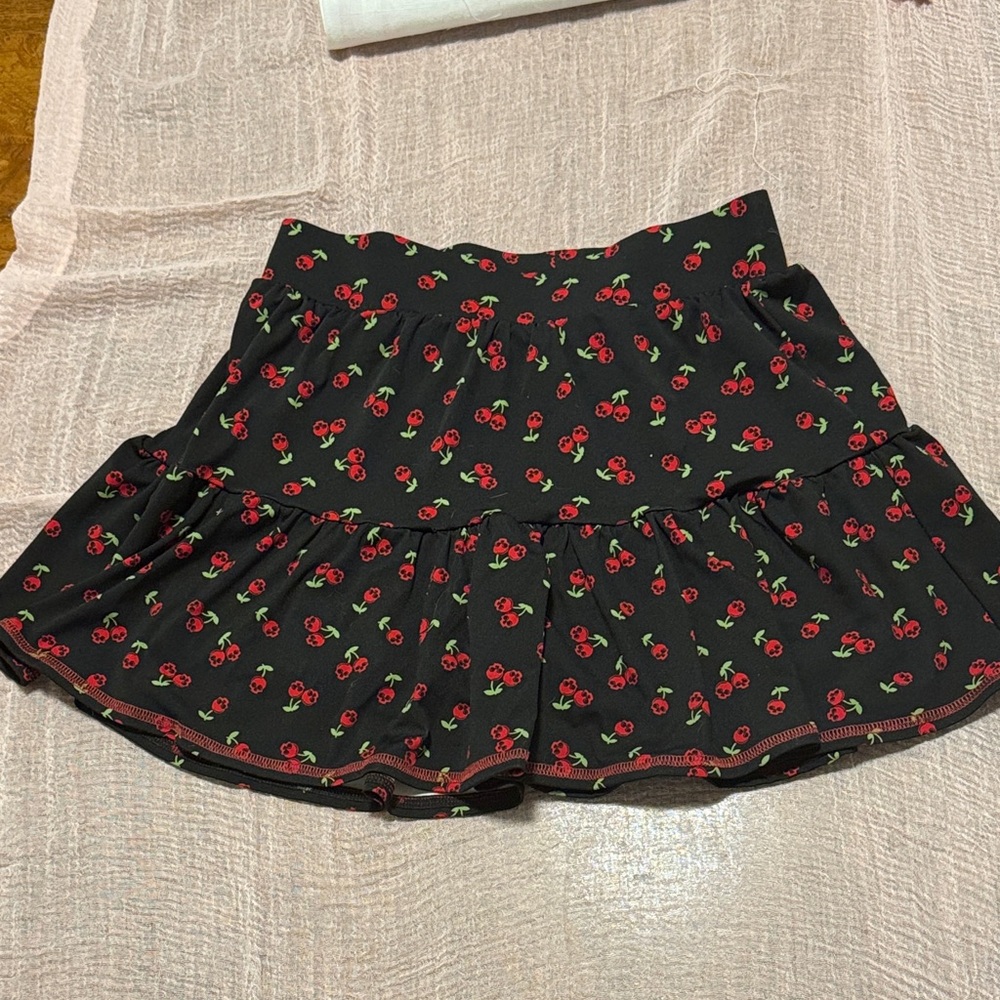 Skull cherry social collision skirt with safety shorts